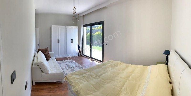 İzmir Çeşme Mamur Baba Havuzlu 5+1 Satılık Tek Katlı Müstakil Lüks Villa - Görsel 29