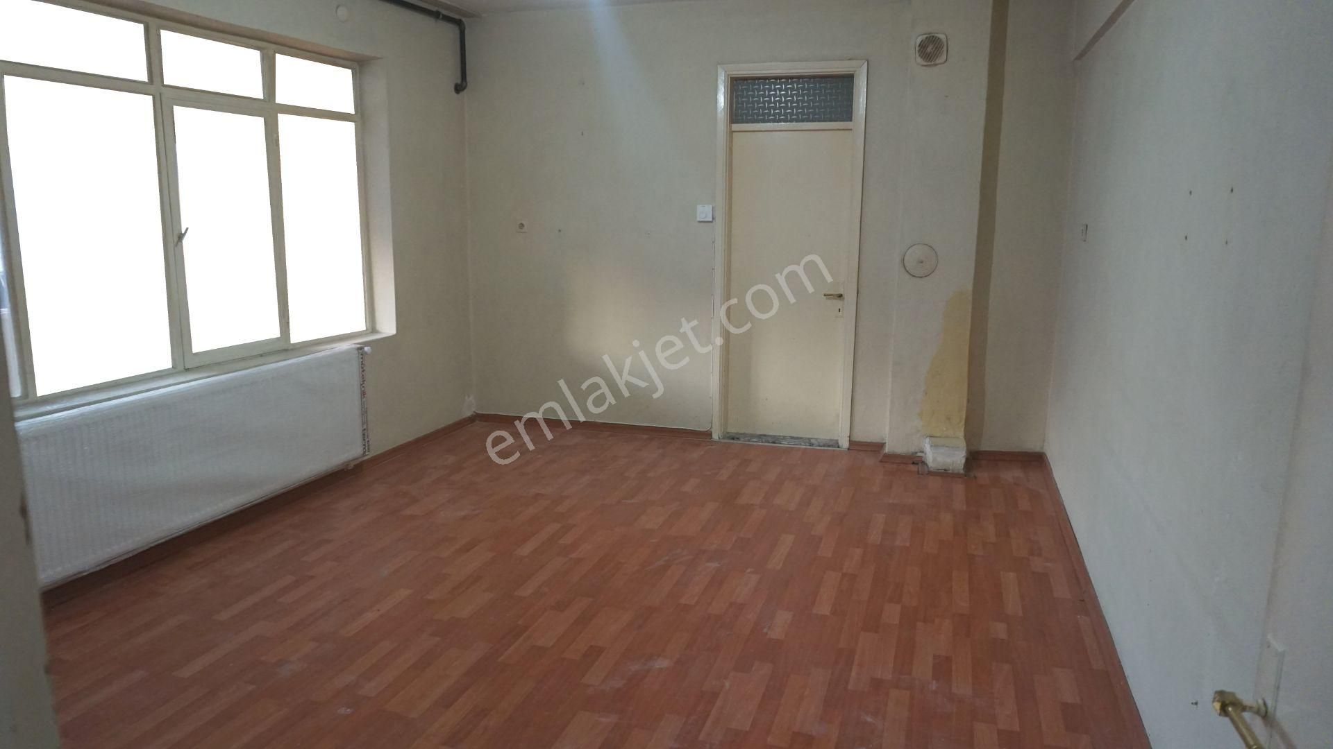 Çiğli Şirintepe Kiralık Daire Şirintepe Kiralık 3+1 Doğalgaz Kombili+balkonlu Çiğli Serkan Dan