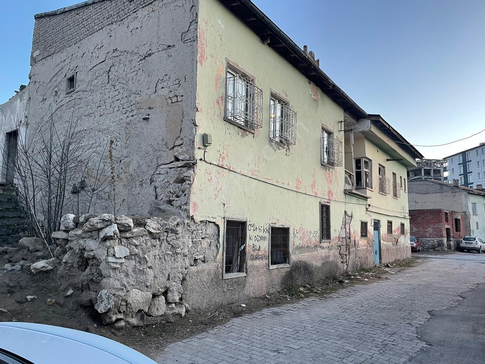 Bor Dink Satılık Bina Niğde Bor Bina Tapu Sahibi Perta Emlak Ümit Tahmaz