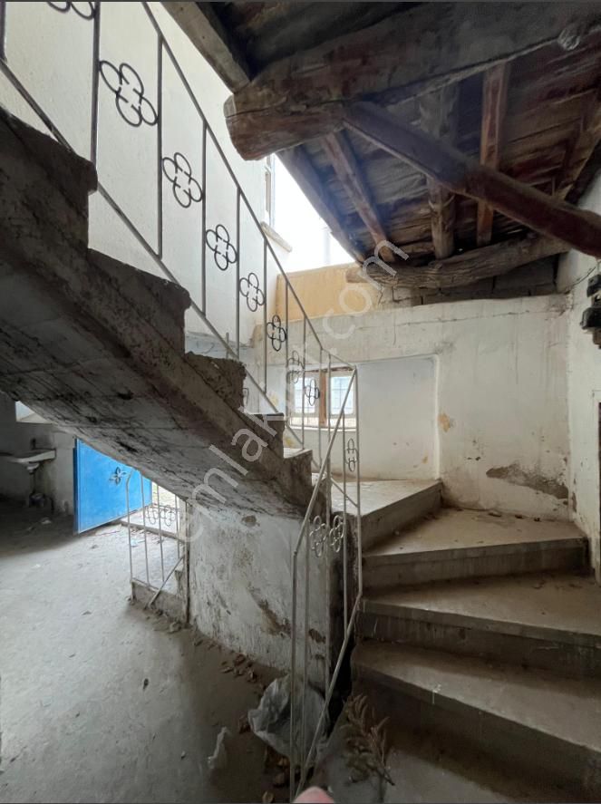 Niğde Bor Bina Tapu Sahibi Perta Emlak Ümit Tahmaz - Görsel 17