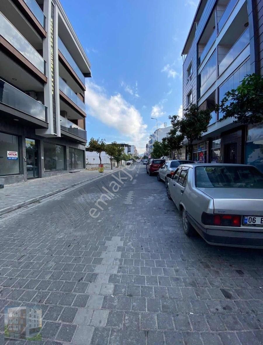 Kuşadası Davutlar Kiralık Dükkan & Mağaza Kuşadası Davutlarda Cadde Üzerinde Kiralık Dükkan