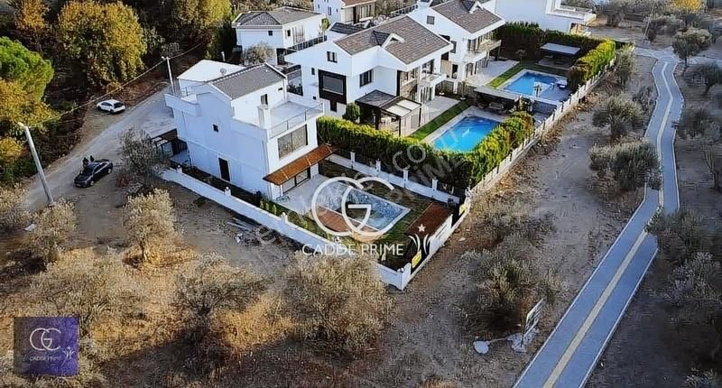 Cadde'den Deniz Manzaralı Delüx Tasarım Havuzlu 4+1 Akıllı Villa - Görsel 34
