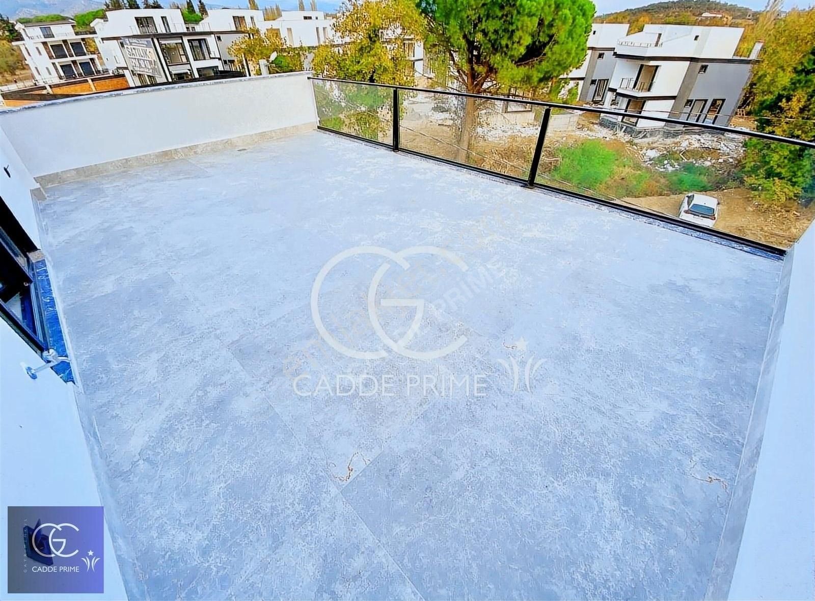 Cadde'den Deniz Manzaralı Delüx Tasarım Havuzlu 4+1 Akıllı Villa - Görsel 21