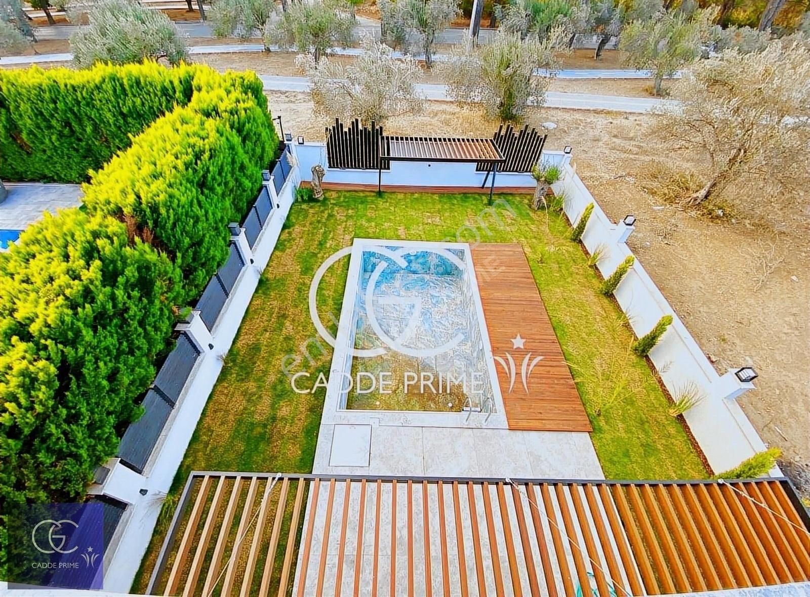 Cadde'den Deniz Manzaralı Delüx Tasarım Havuzlu 4+1 Akıllı Villa - Görsel 14