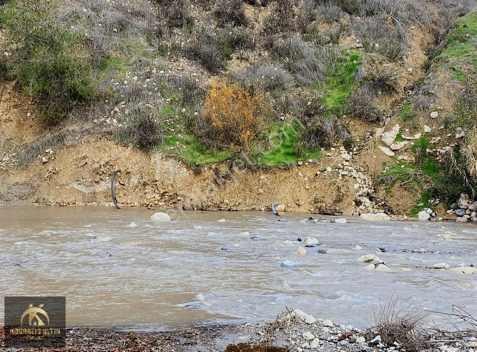 Yenişehir Karahacılı Satılık Tarla Yatırımlık Nar Bahçesi Mersin'e 12 Km Mesafede