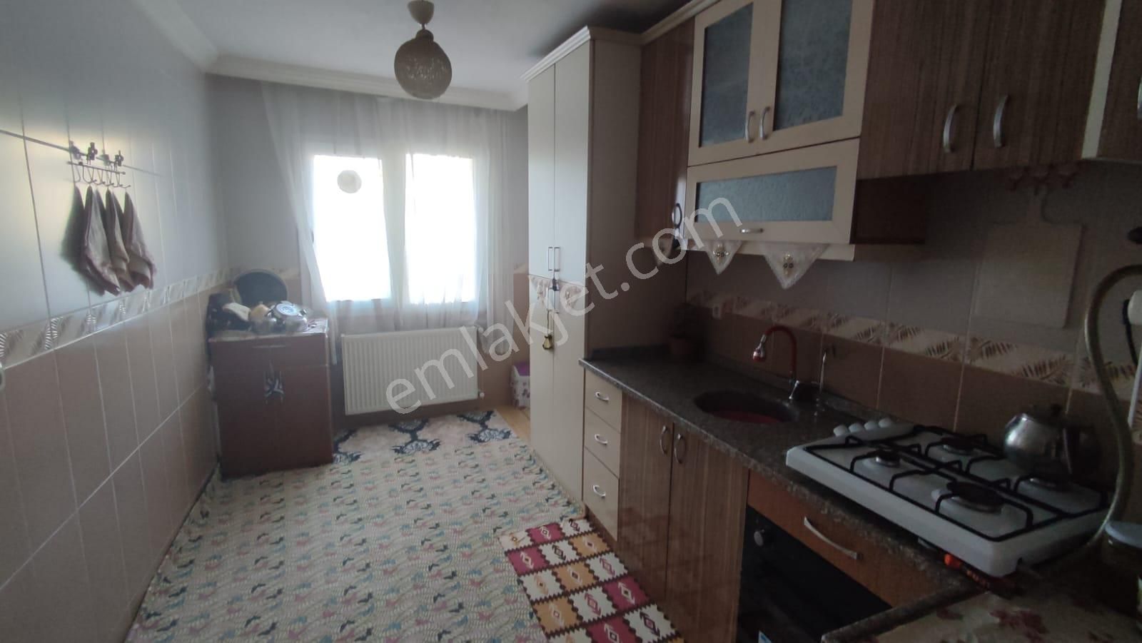 Yunusemre 50. Yıl Satılık Daire 50 Yıl Mahallesinde 3+1 130m2 Satılık Full Özellikli Ara Kat Daire