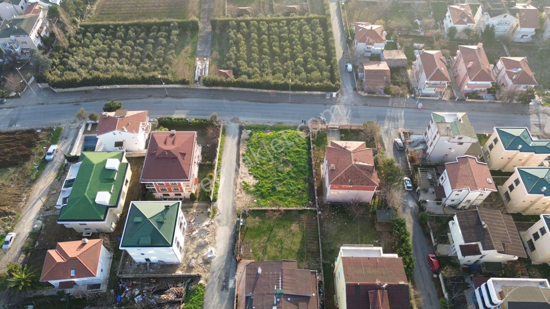 Büyükçekmece De 580 M2 Satılık Arsa Caddeye Cephe Deniz Manzaralı - Görsel 2