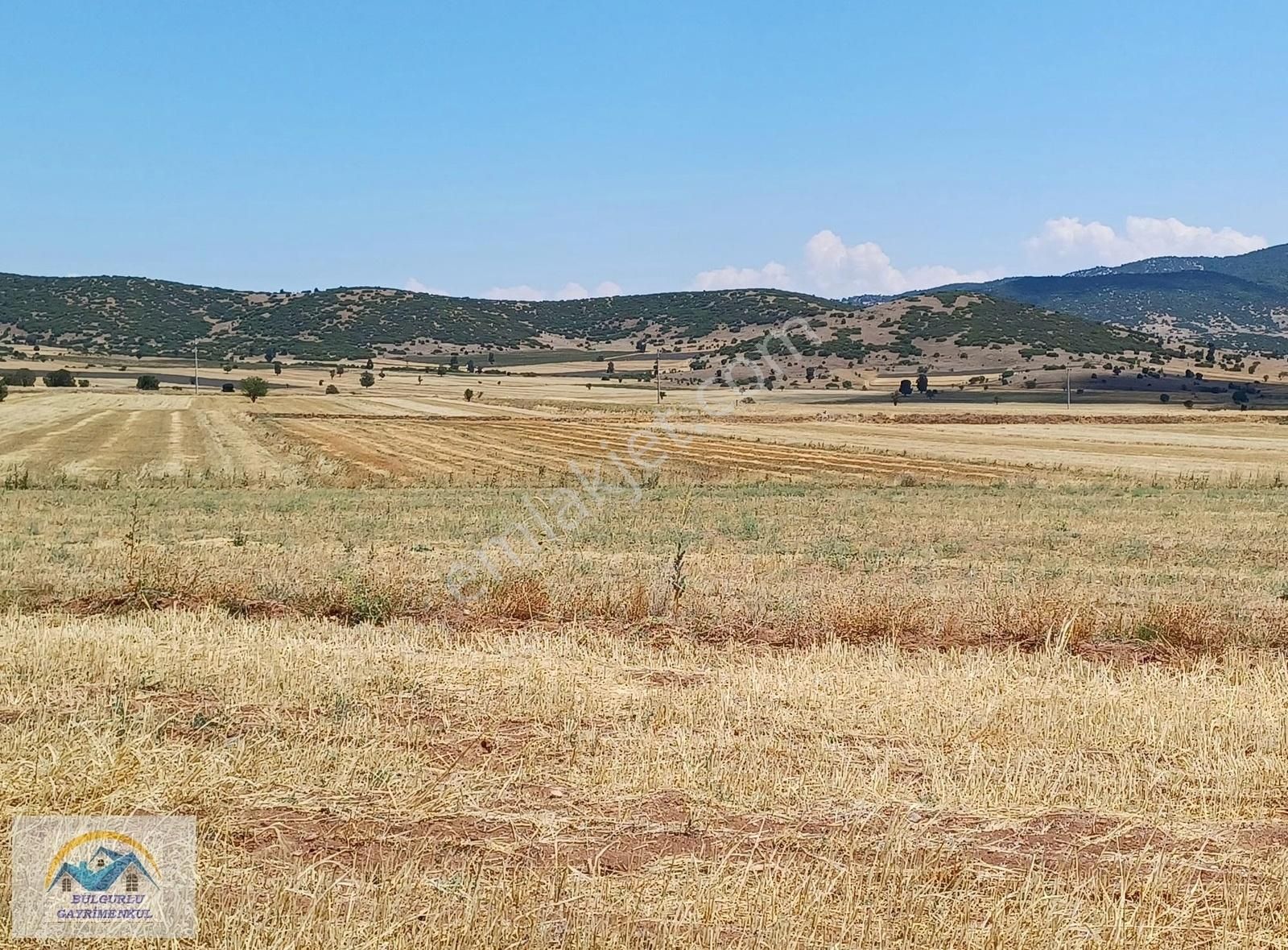 Burdur Yeşilova Akçaköyde Çift Yollu Uygun Arazi... - Görsel 10