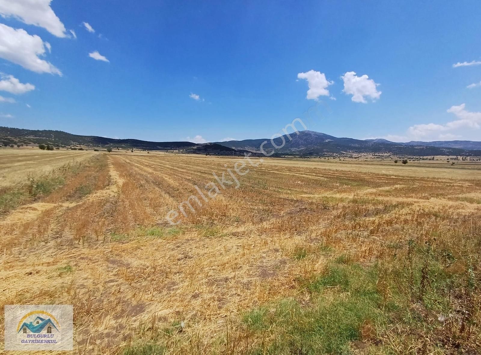 Burdur Yeşilova Akçaköyde Çift Yollu Uygun Arazi... - Görsel 7