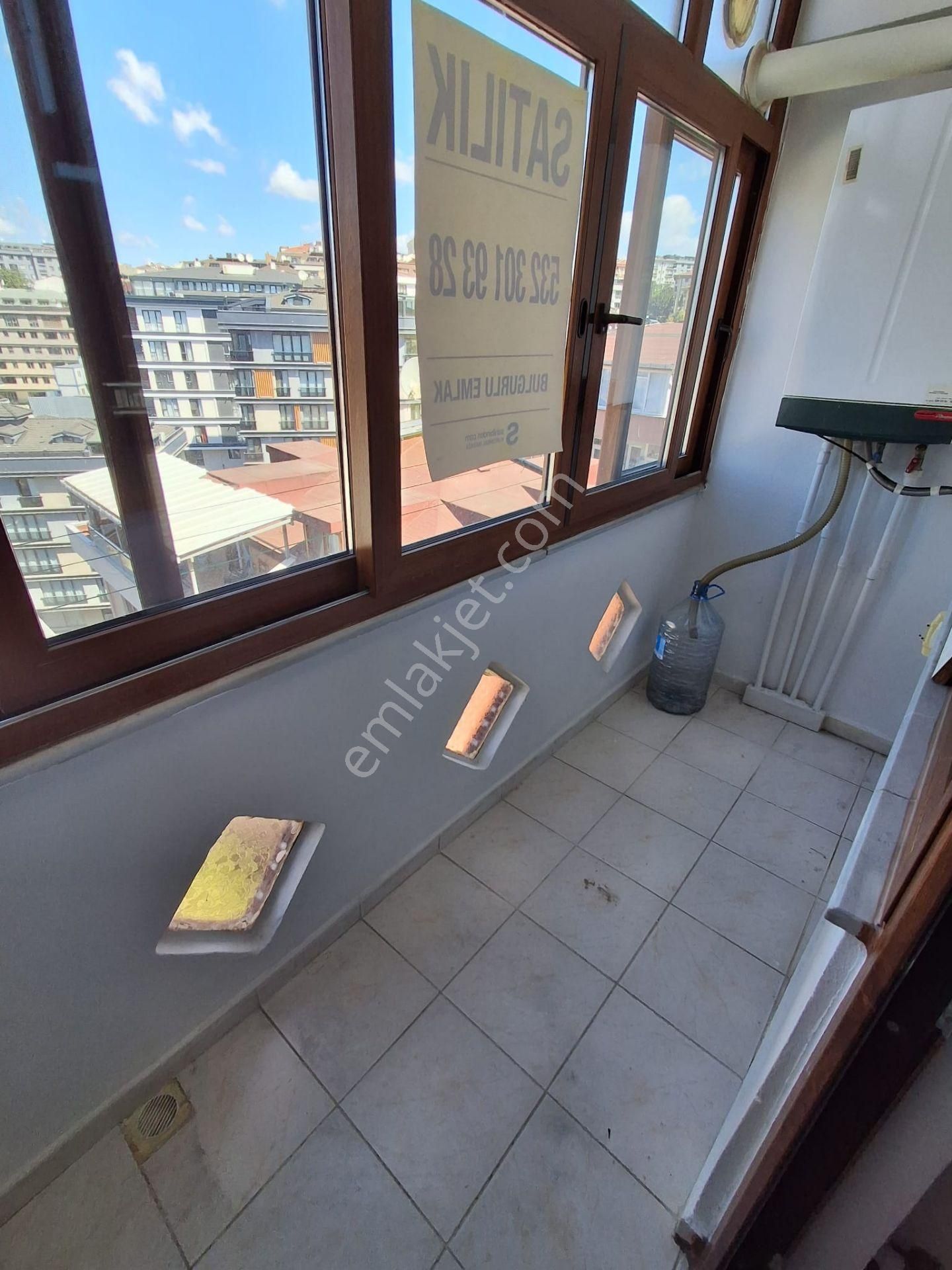 Valideatik'de Ferah Binada Ara Kat Daire - Görsel 17