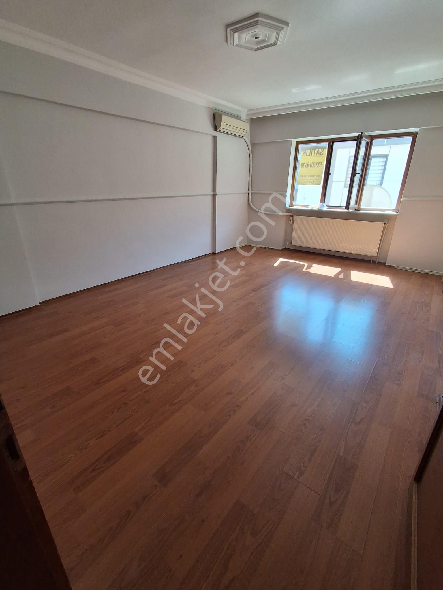 Valideatik'de Ferah Binada Ara Kat Daire - Görsel 6