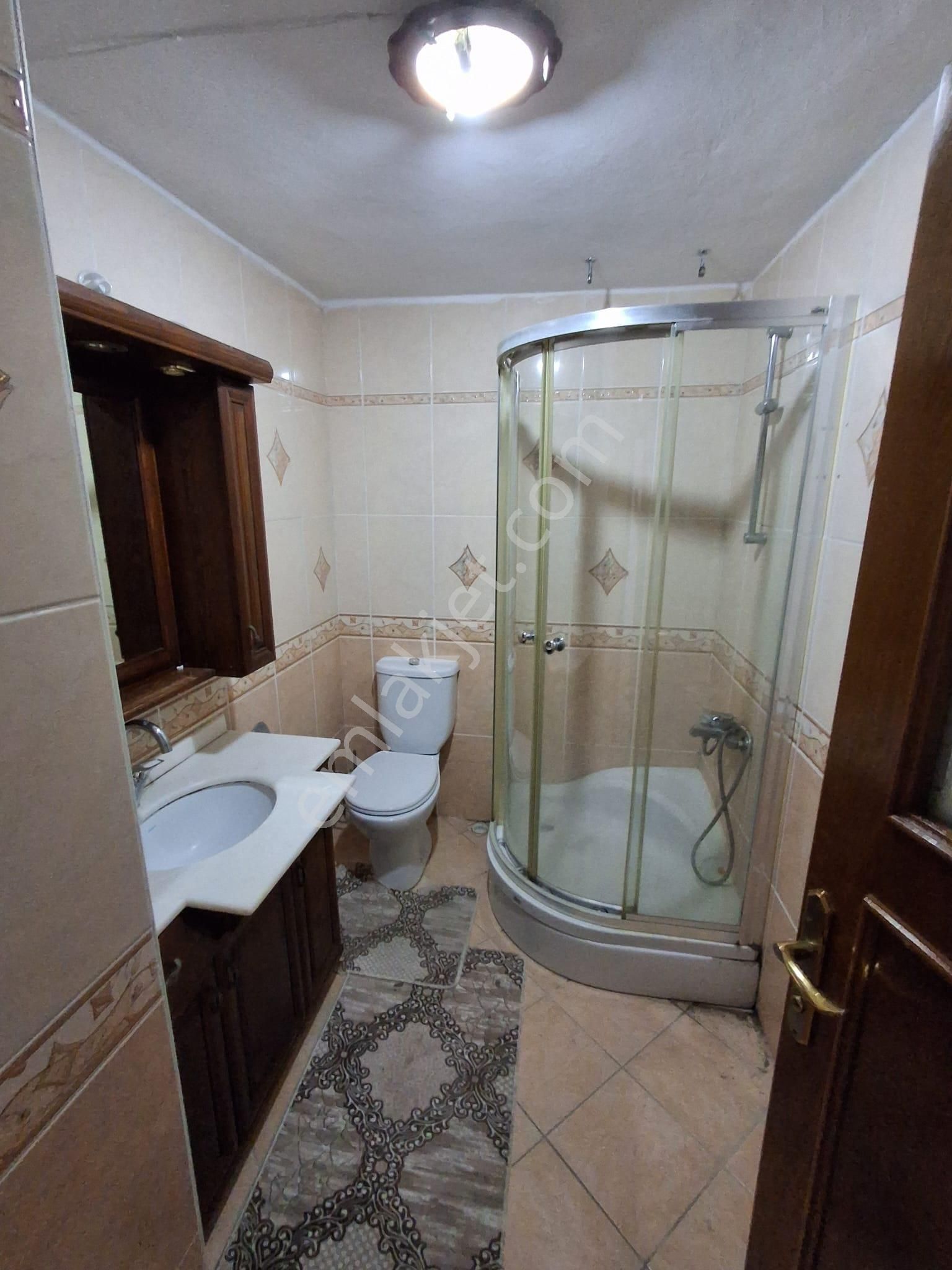 Valideatik'de Ferah Binada Ara Kat Daire - Görsel 24