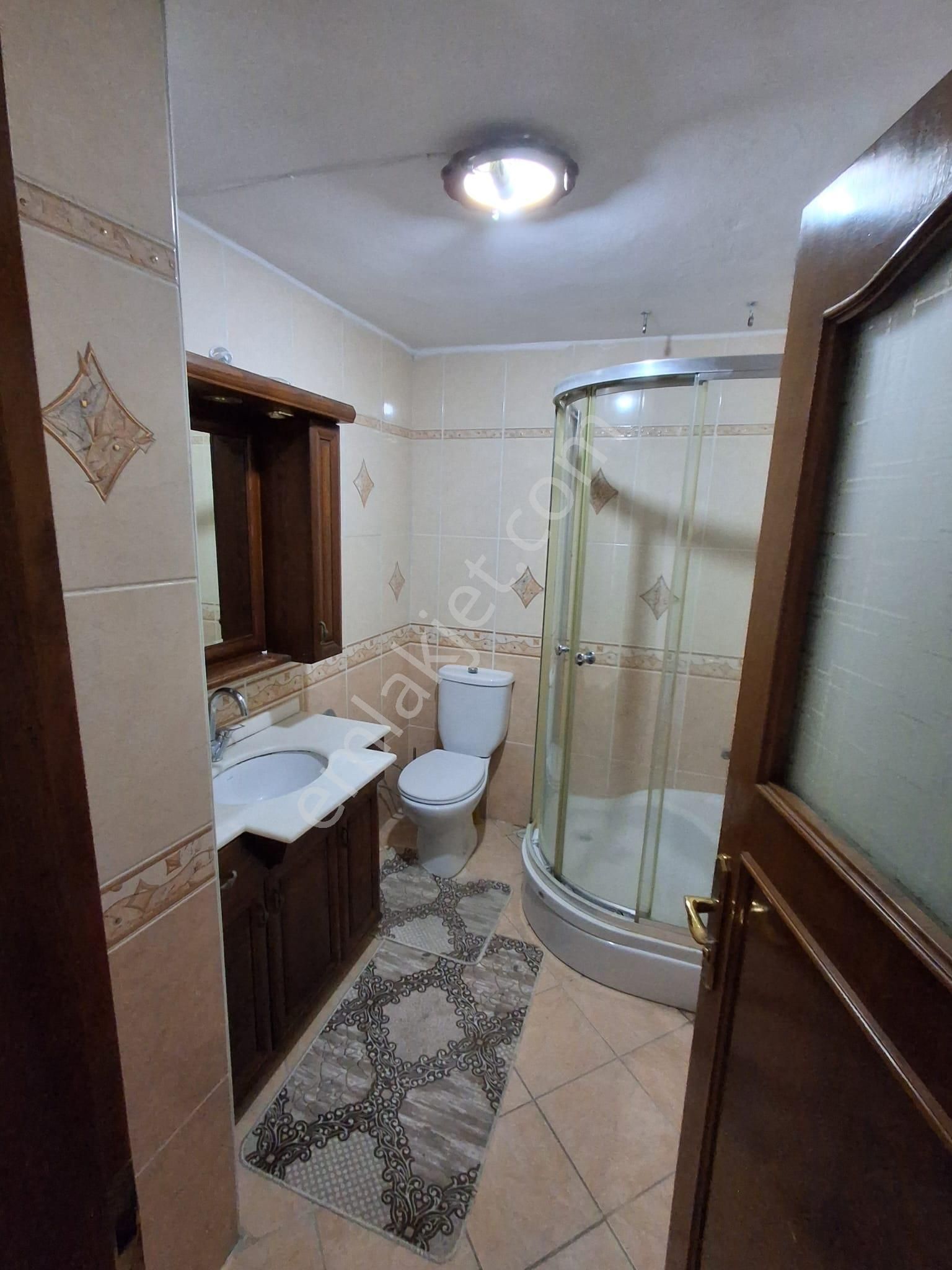 Valideatik'de Ferah Binada Ara Kat Daire - Görsel 13