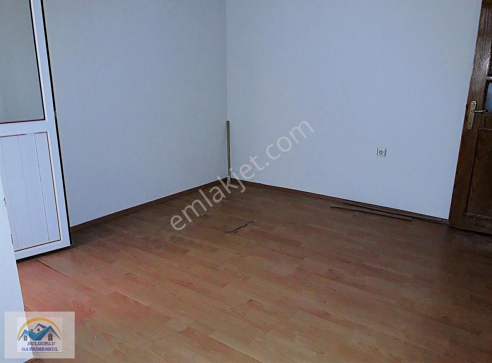 Bulgurlu Gayrimenkulden Cumhuriyet'te Uygun Ara Kat Daire. - Görsel 33