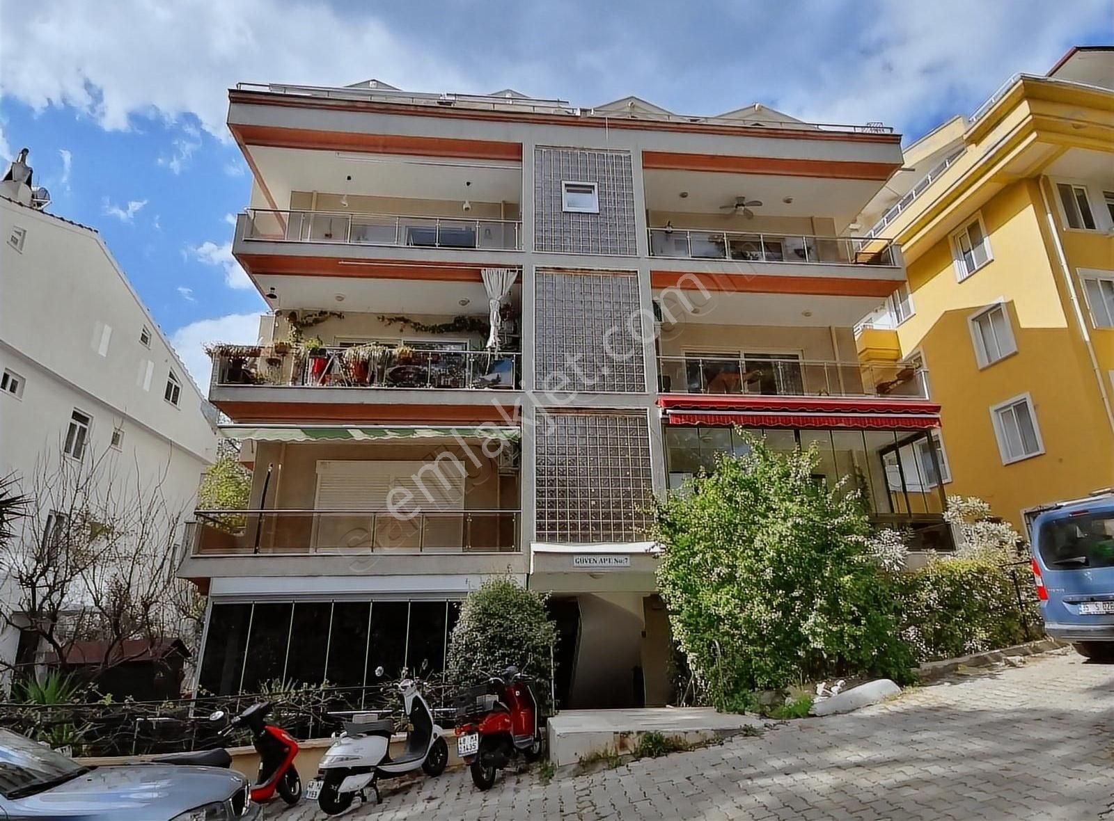 Marmaris Sarıana Satılık Daire Marmaris Sarıana'da Satılık 3+2 Dubleks Daire 9.500.000₺