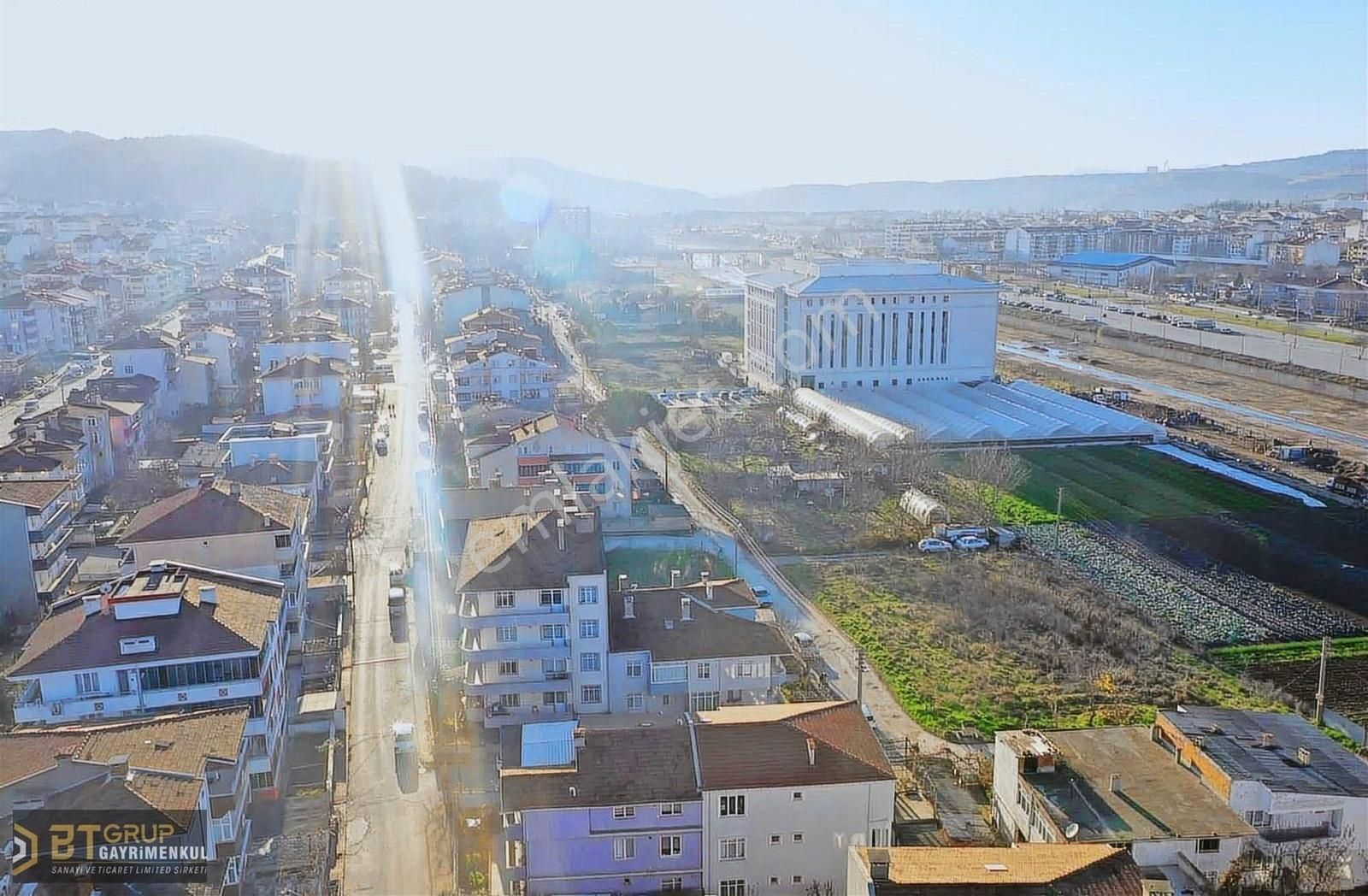 Çan Karşıyaka Satılık Konut İmarlı Bt Grup' Tan Çan Karşıyaka Merkezde Satılık Arsa