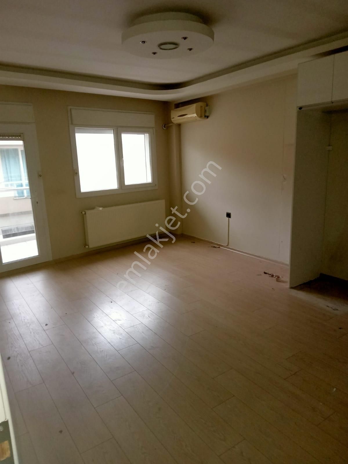 Buca Kozağaç Satılık Daire Acill Buca Hasanağa Bahçesi Üçkuyular Meydan Yakını 2+1 80m2 Dgazlı Balkonlu Satılık Daire