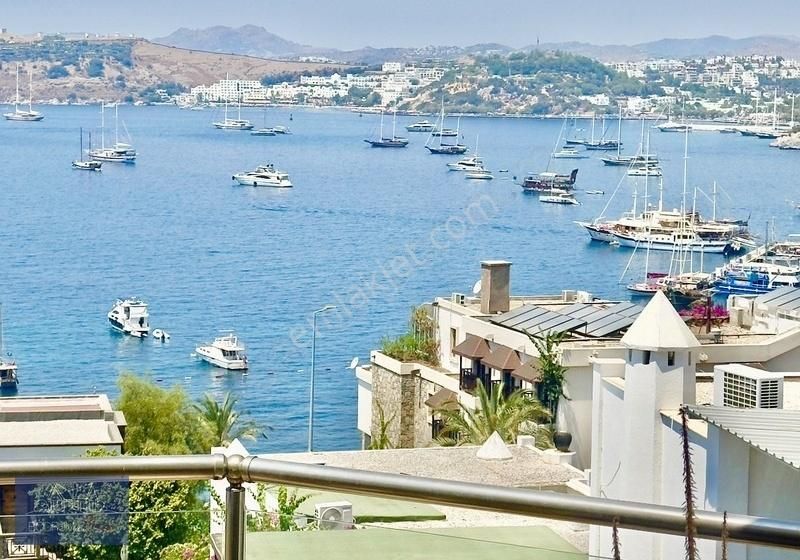 Bodrum Kumbahçe Satılık Villa Bodrum Kumbahçe Samer Villarının Şerefiyesi En Güzel Tripleksi