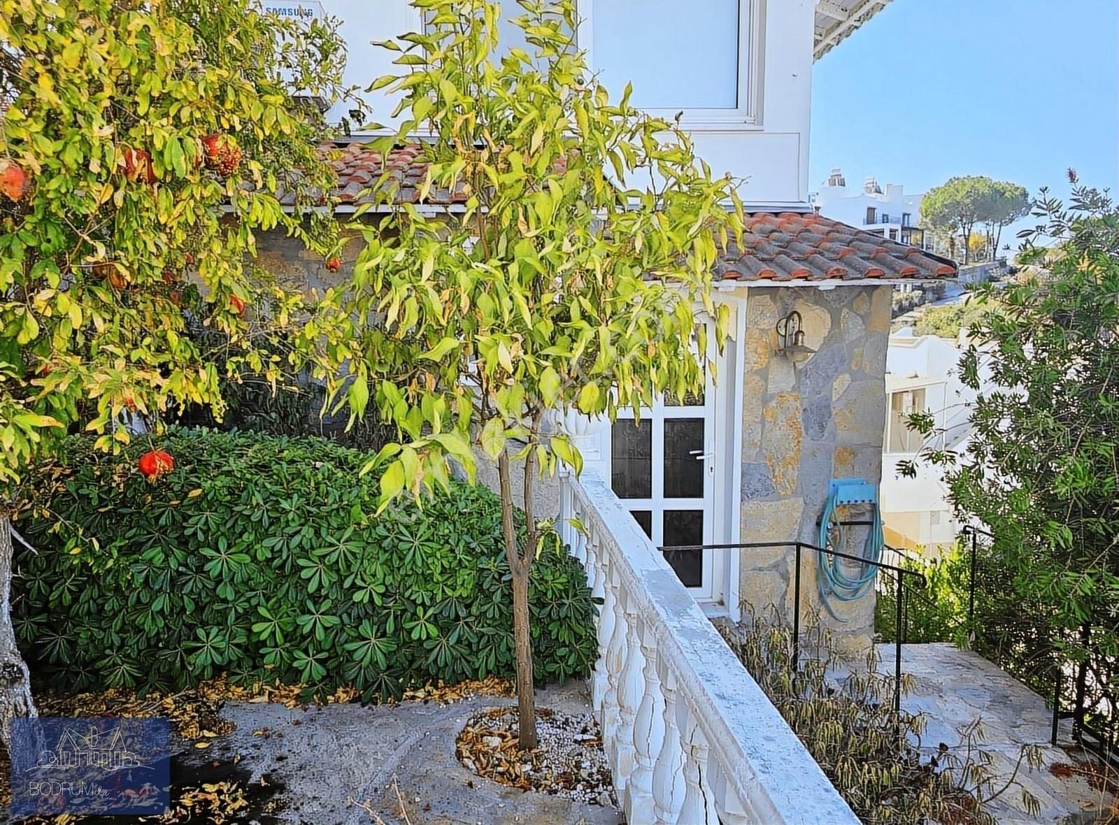 Milas Güllük Muhteşem Manzaralı Bitişik Nizam Villa - Görsel 24
