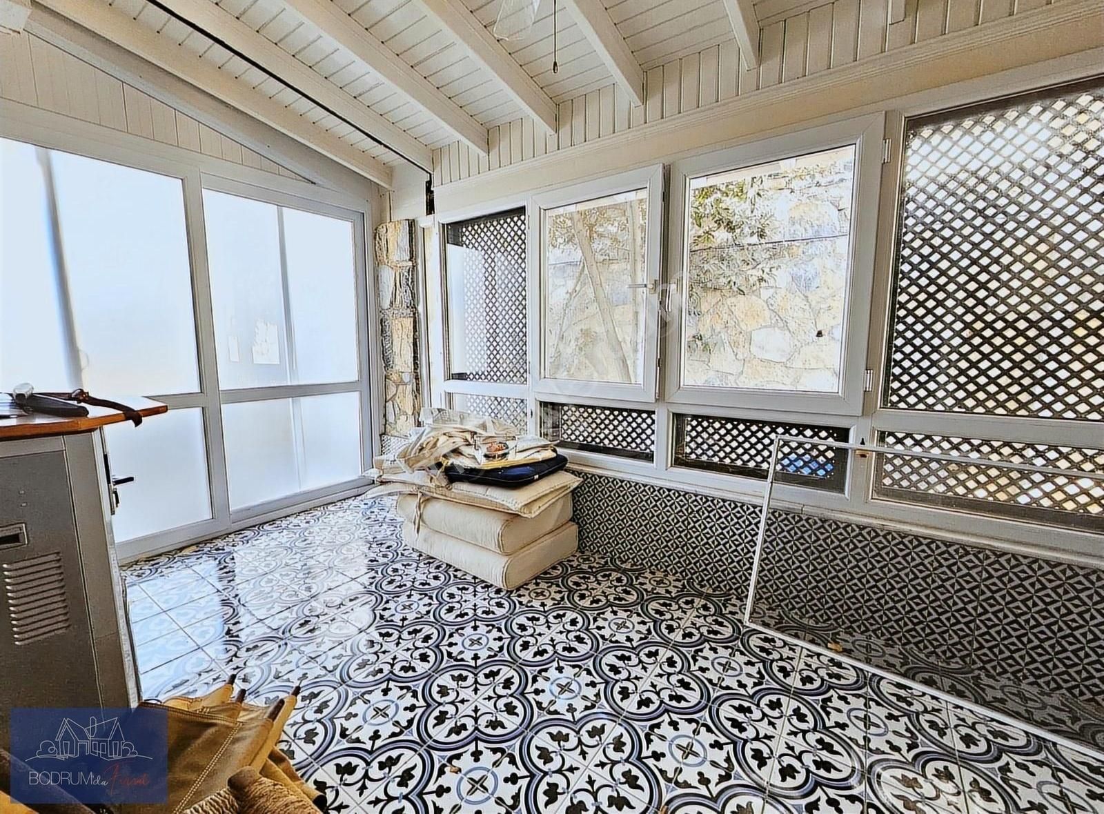 Milas Güllük Muhteşem Manzaralı Bitişik Nizam Villa - Görsel 2