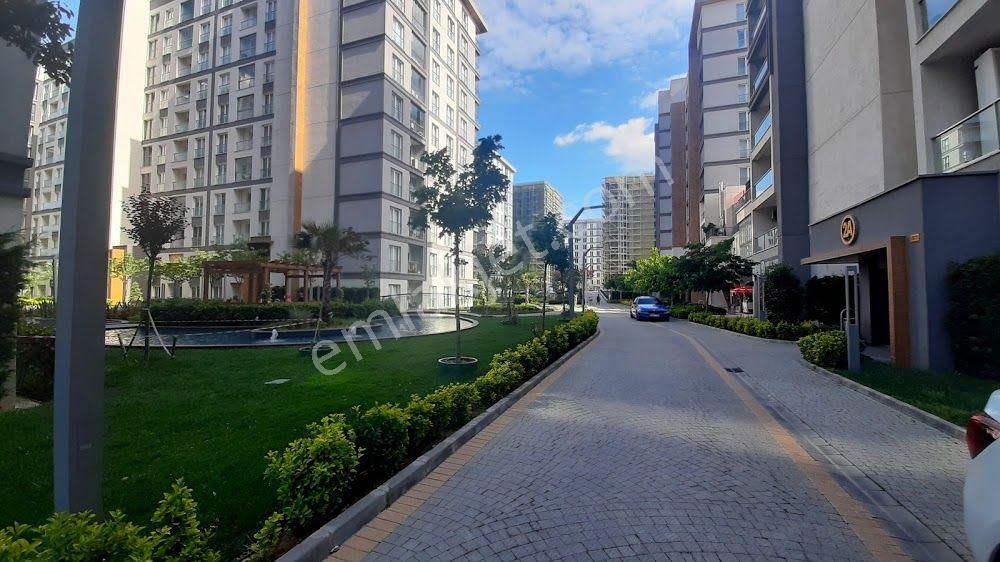 Küçükçekmece İnönü Satılık Daire Sefaköy Avrupa Konutları 4 De Arakat Satılık 1+1 84m2 Daire