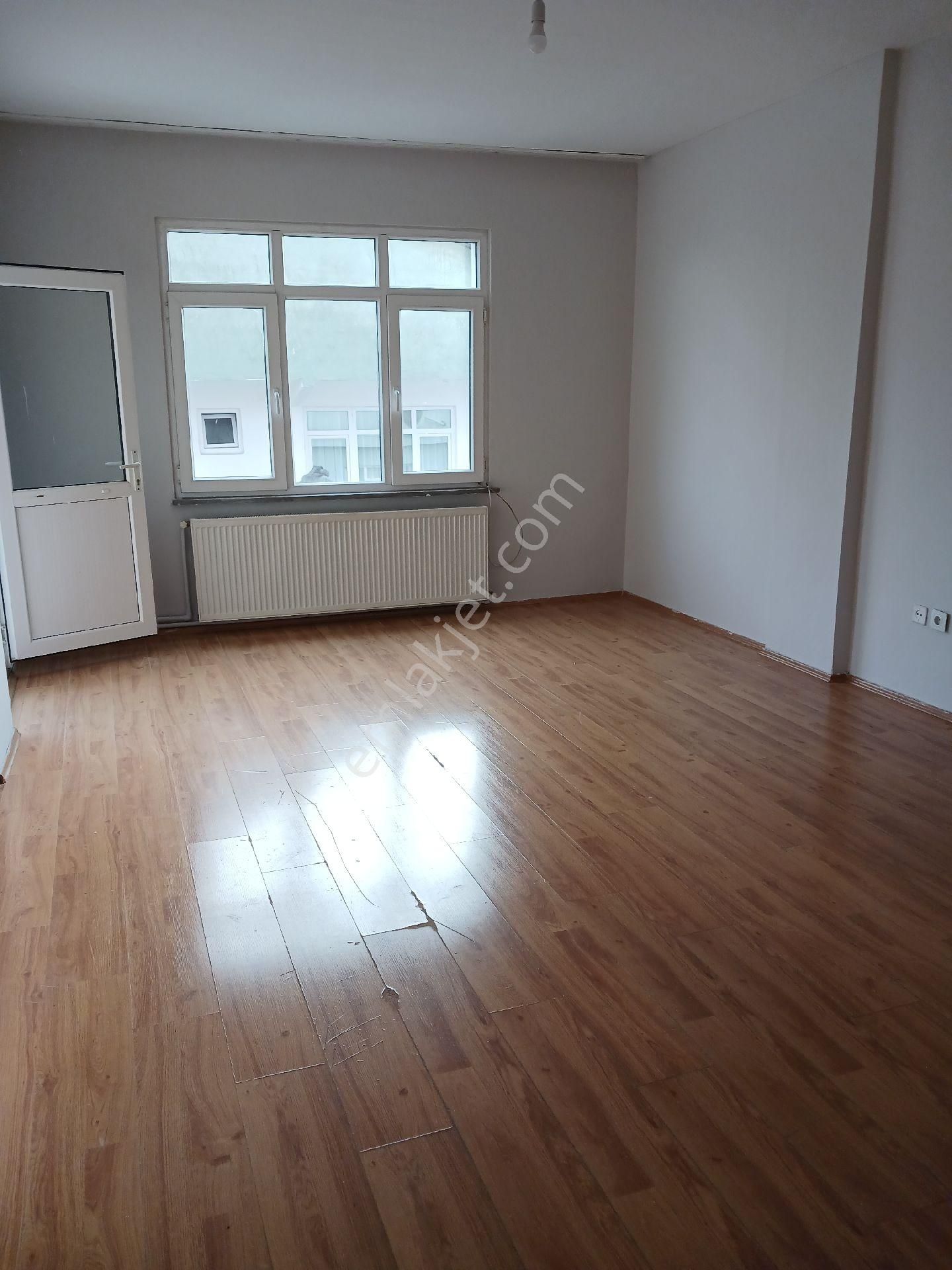 Sarıyer Cumhuriyet Kiralık Daire Sarıyer Cumhuriyet Mahallesinde 3+1 Kiralık Daire.