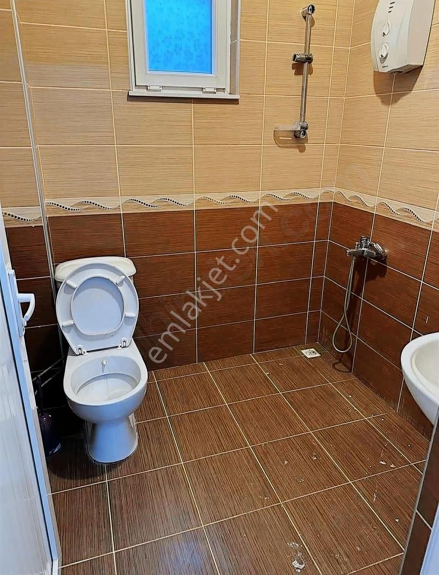 Kelkit Atatürk Kiralık Daire Kelkit Mutlu Emlaktan 3+1 Kiralık Daire