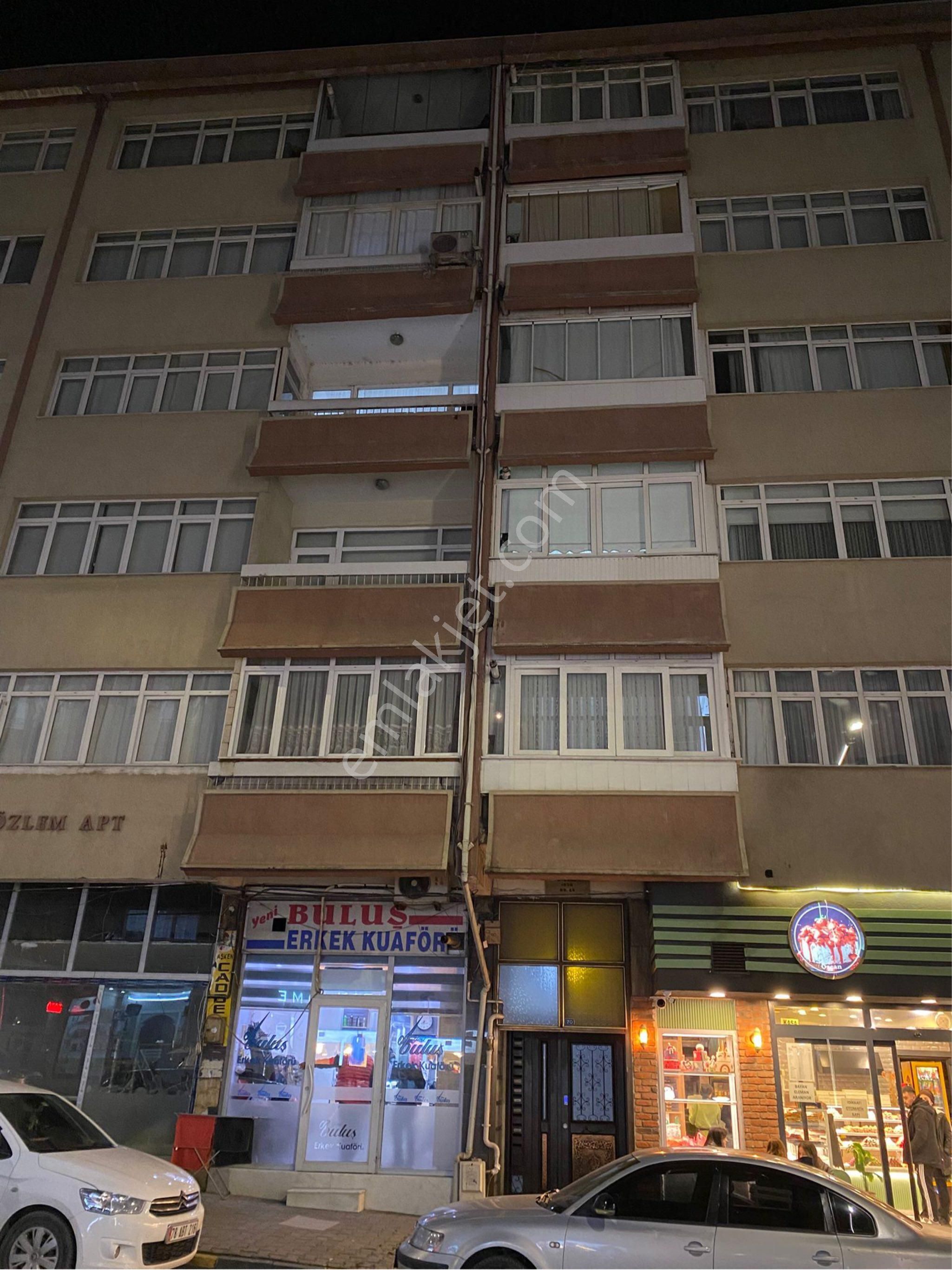 Karabük Merkez Yeşil Satılık Daire Esentepede Satılık 3+1 Çift Cepheli Ana Cadde Üzerinde Satılık Daire