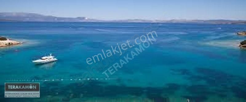İzmir Çeşme Dalyan Denize Sıfır Sitede 4+2 Tripleks İkiz Villa
