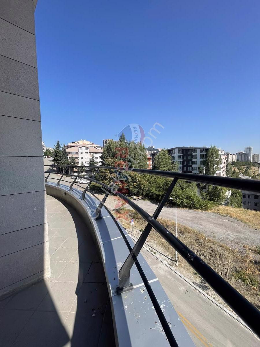 Birlik Mahallesinde 6 Katlı, 2357 M² Kapalı Kullanım Alanına Sahip Satılık Bina - Görsel 7