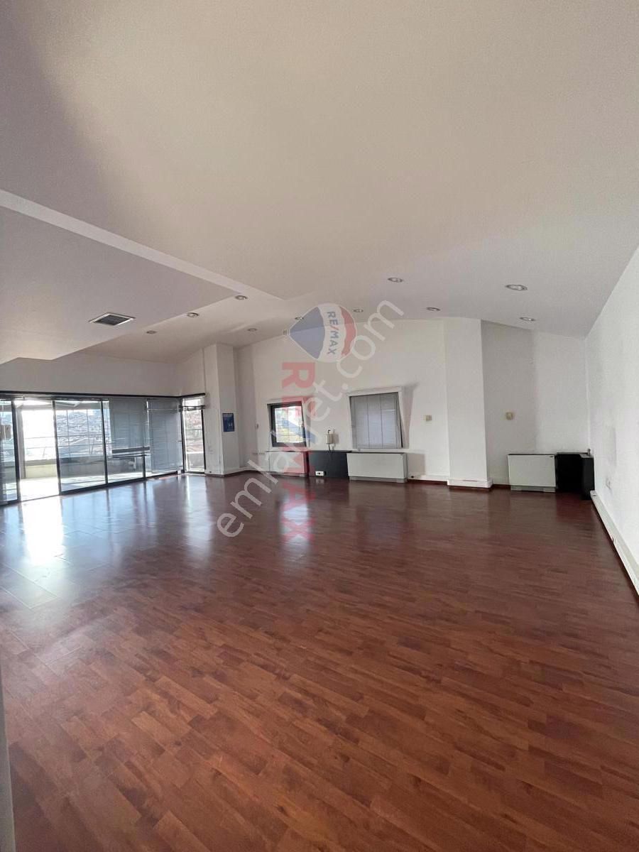 Birlik Mahallesinde 6 Katlı, 2357 M² Kapalı Kullanım Alanına Sahip Satılık Bina - Görsel 19