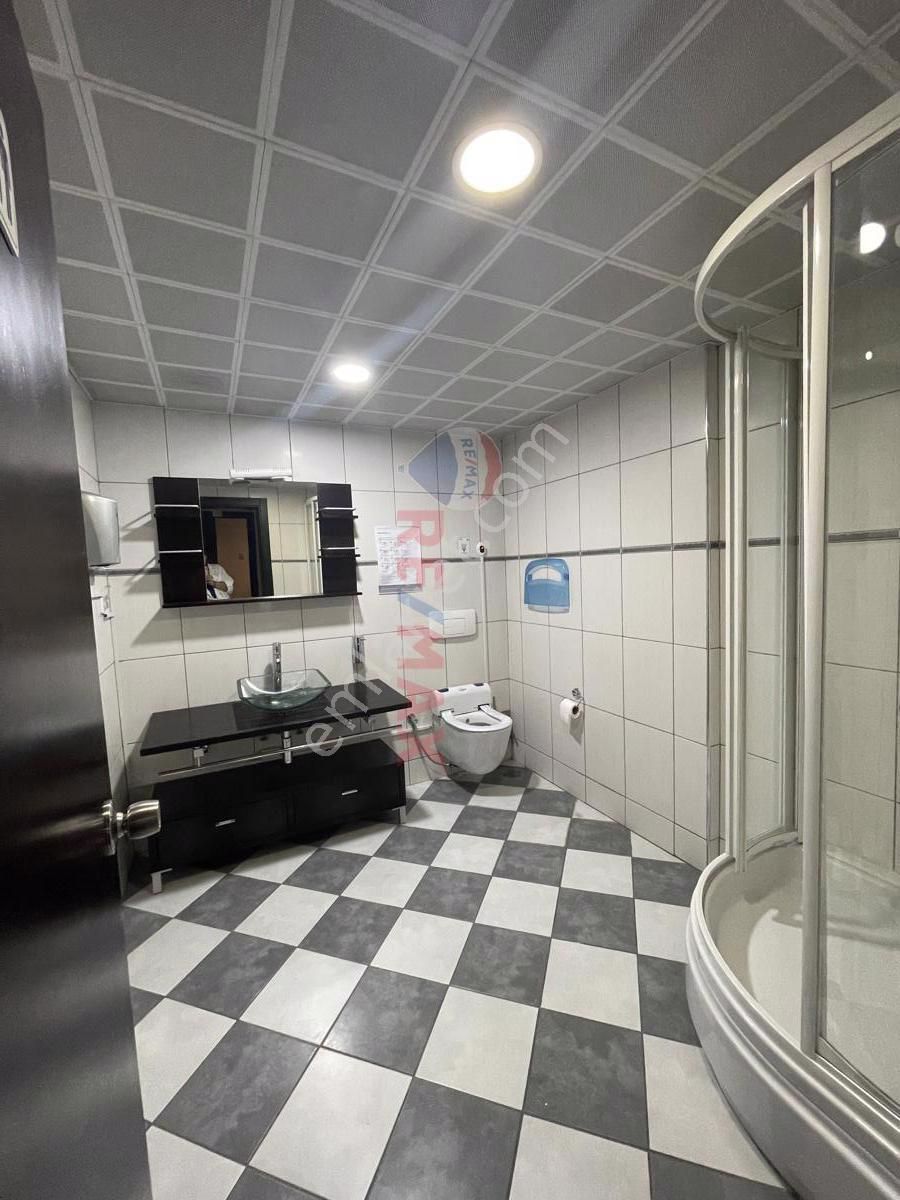 Birlik Mahallesinde 6 Katlı, 2357 M² Kapalı Kullanım Alanına Sahip Satılık Bina - Görsel 21