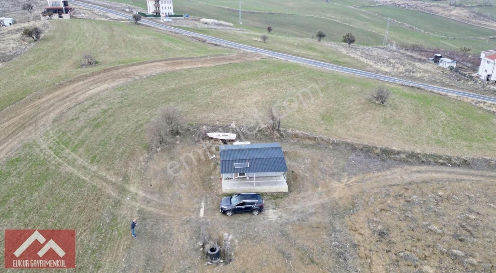 Şarköy Kocaali Satılık Villa İmarlı Şarköyde İçerisinde Konteyner Bulunan 233m Arsa