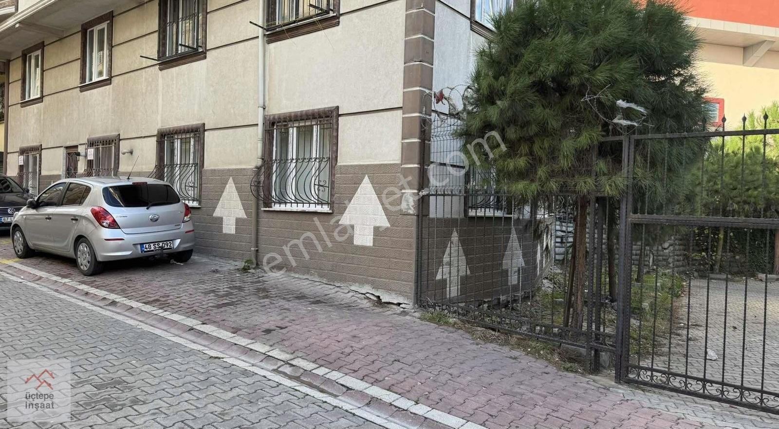 Esenyurt Necip Fazıl Kısakürek Satılık Daire Eczane , Sağlık Hizm. Uygun 2+1 Düz Giriş Emsali Bahçe Kat 90 M²