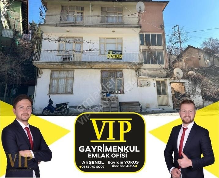 Elmalı Gündoğan Satılık Daire Vıp Gayrimenkul' Den Çarşı Merkezde 2+1 Daire 2 . Kat Manzaralı