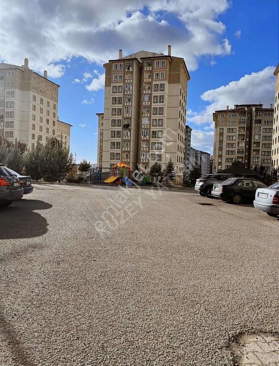 Sivas Merkez Huzur Satılık Daire Özbelsan Toki De Satılık Daire