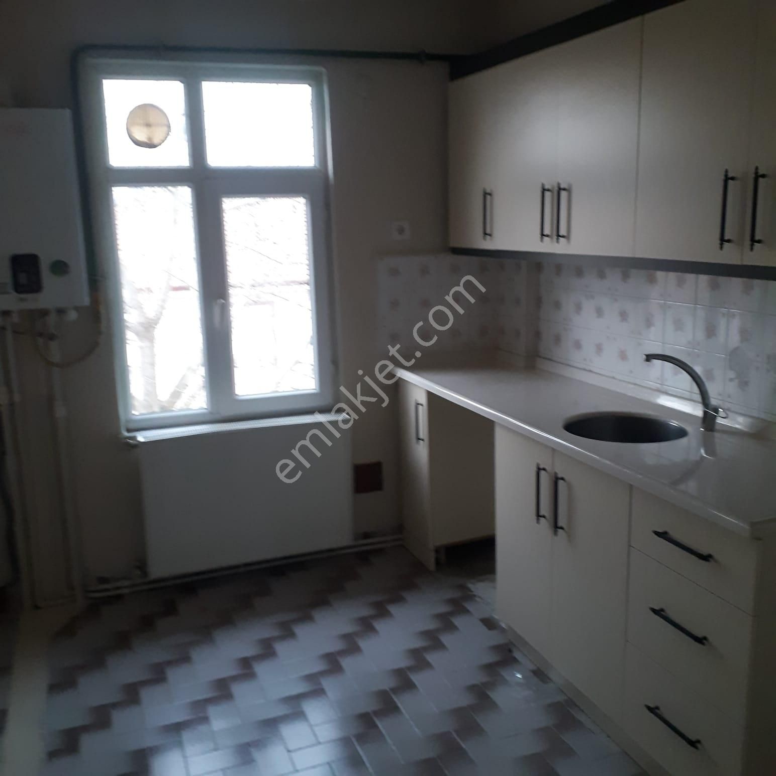 İzmit Şirintepe Satılık Daire Şirintepede Site İçinde Satılık Daire