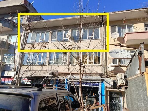 Adapazarı Tığcılar Kiralık Daire Çiftçi Emlak'tan Sabihahanım Okulu Yanı 3+1 Bakımlı Kiralık Daire