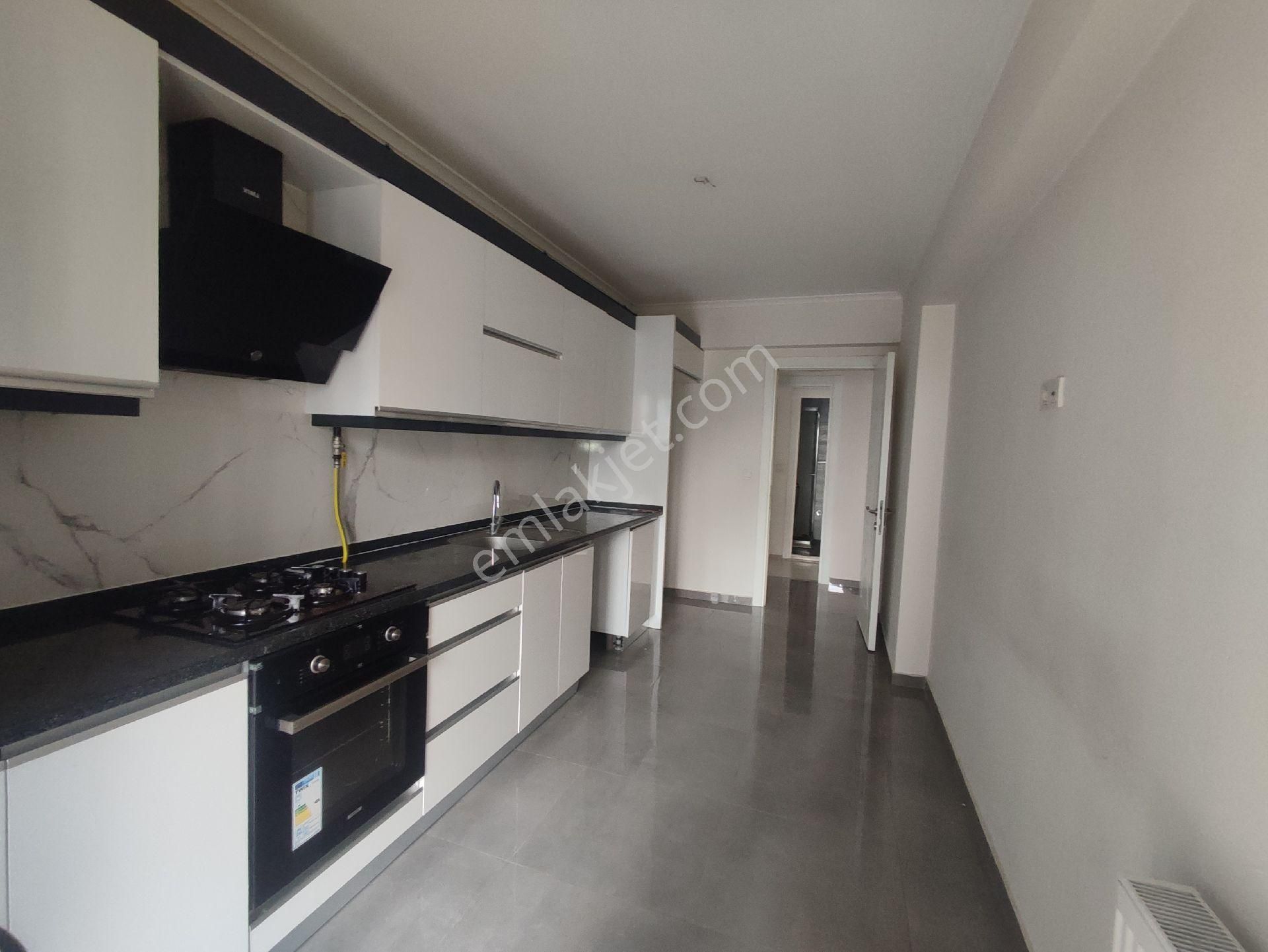 İmbatlı Da Anadolu Caddesine Yakın Kiralık 3+1 Daire - Görsel 4