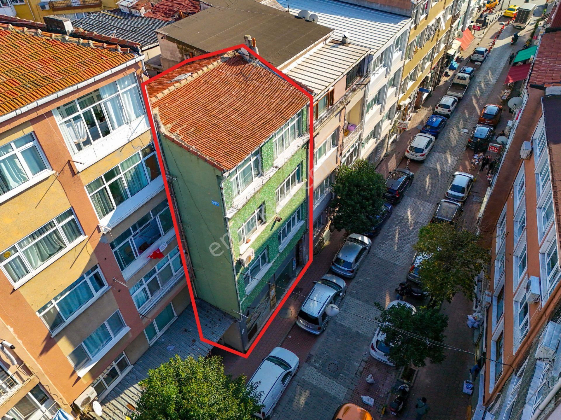 Fatih Şehreminide Satılık 2 Bina, Merkezi Konum, Yatırım Fırsatı - Görsel 5