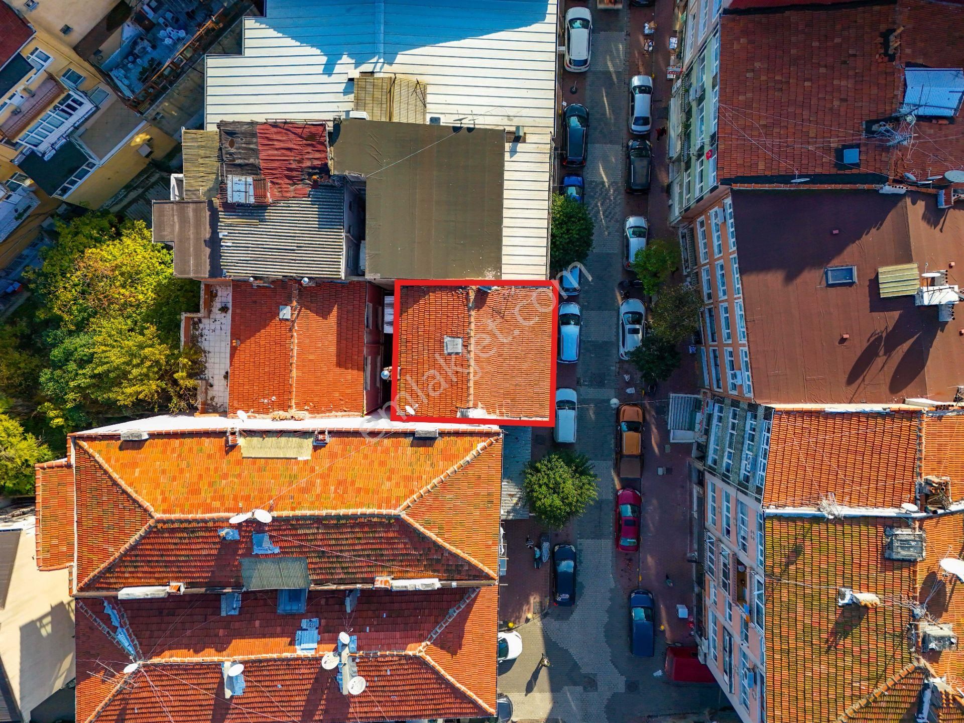 Fatih Şehreminide Satılık 2 Bina, Merkezi Konum, Yatırım Fırsatı - Görsel 13