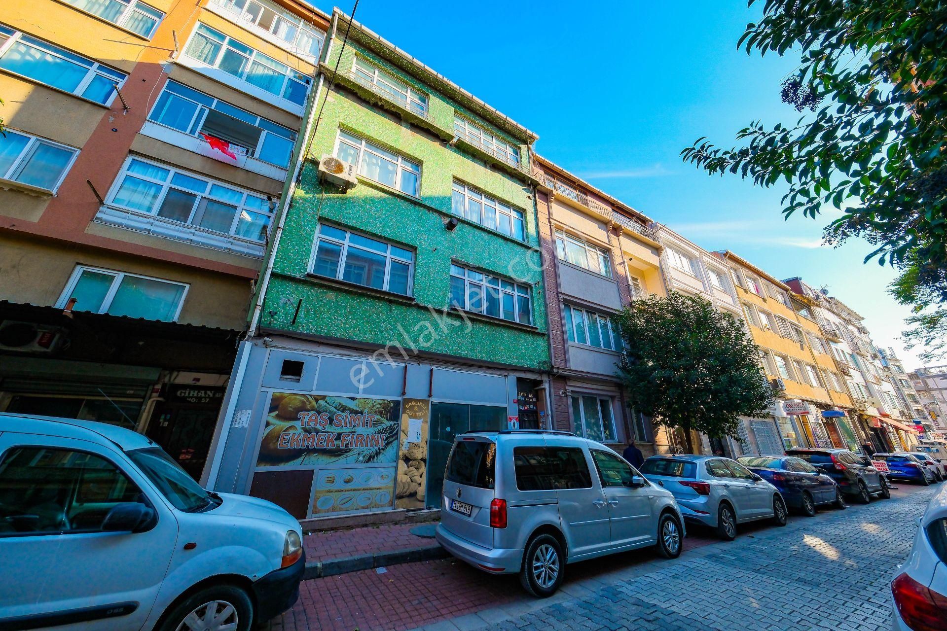 Fatih Şehreminide Satılık 2 Bina, Merkezi Konum, Yatırım Fırsatı - Görsel 22