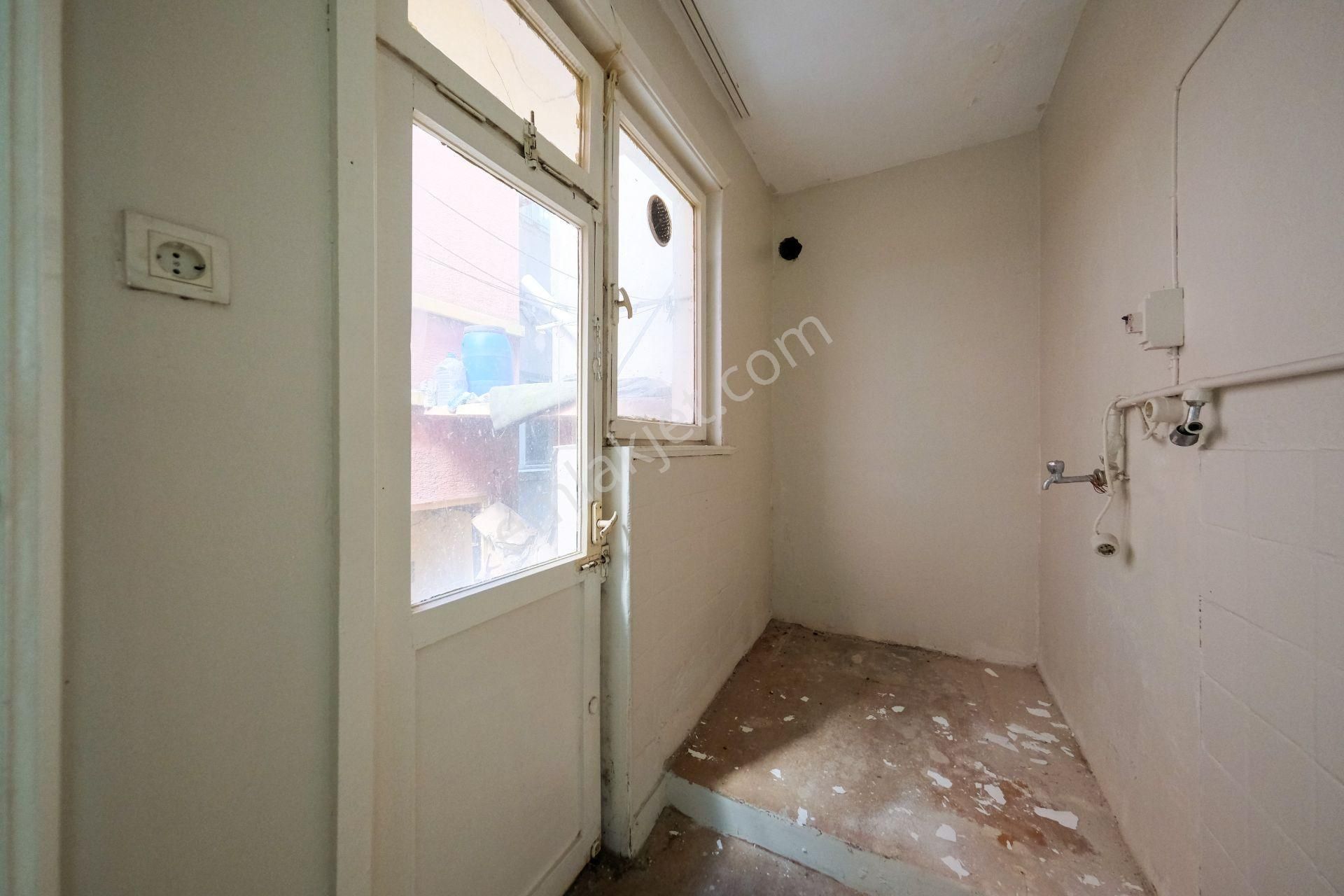 Fatih Şehreminide Satılık 2 Bina, Merkezi Konum, Yatırım Fırsatı - Görsel 35