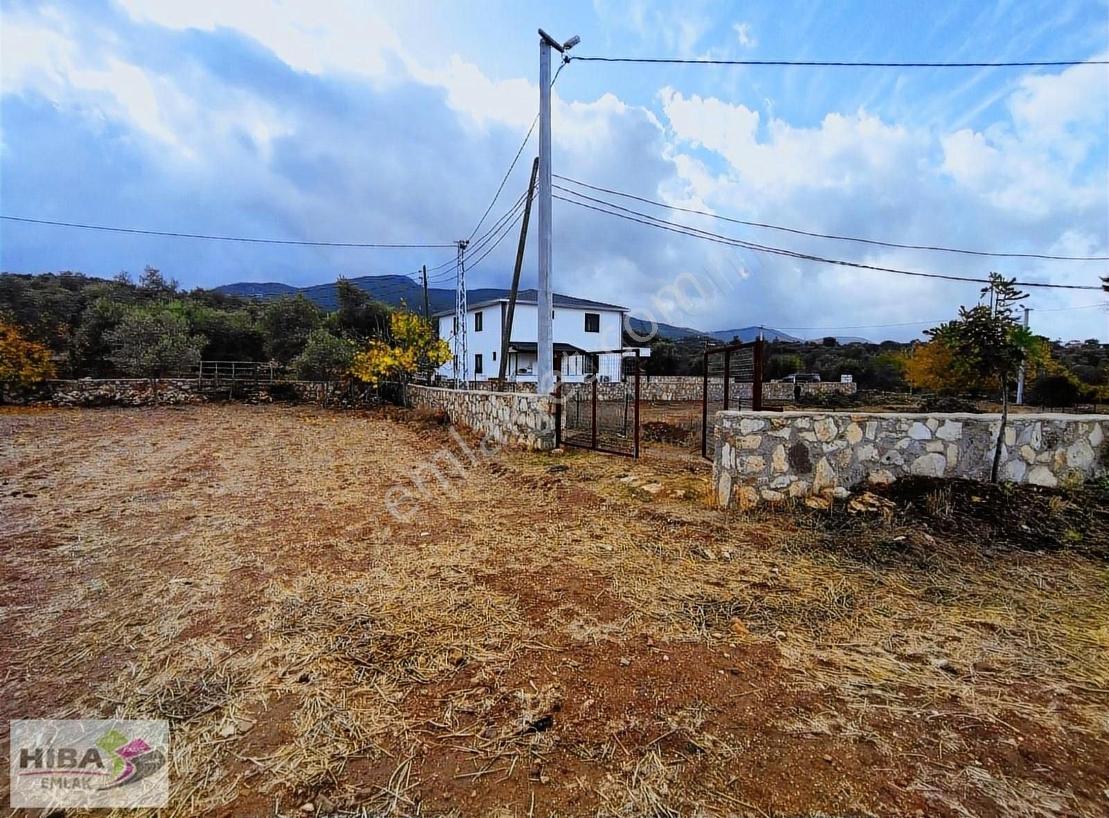 Milas Söğütçük Satılık Konut İmarlı Bodruma 35 Dk Söğütçükte Ev İzni Olan Düz Arsa