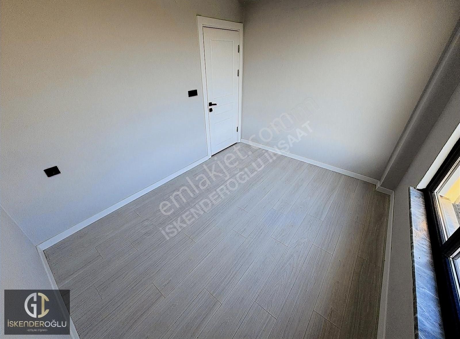 &karasu'da Müstakil Bahçeli Merkezi Lokasyonda 3+1 Fırsat Villa& - Görsel 27