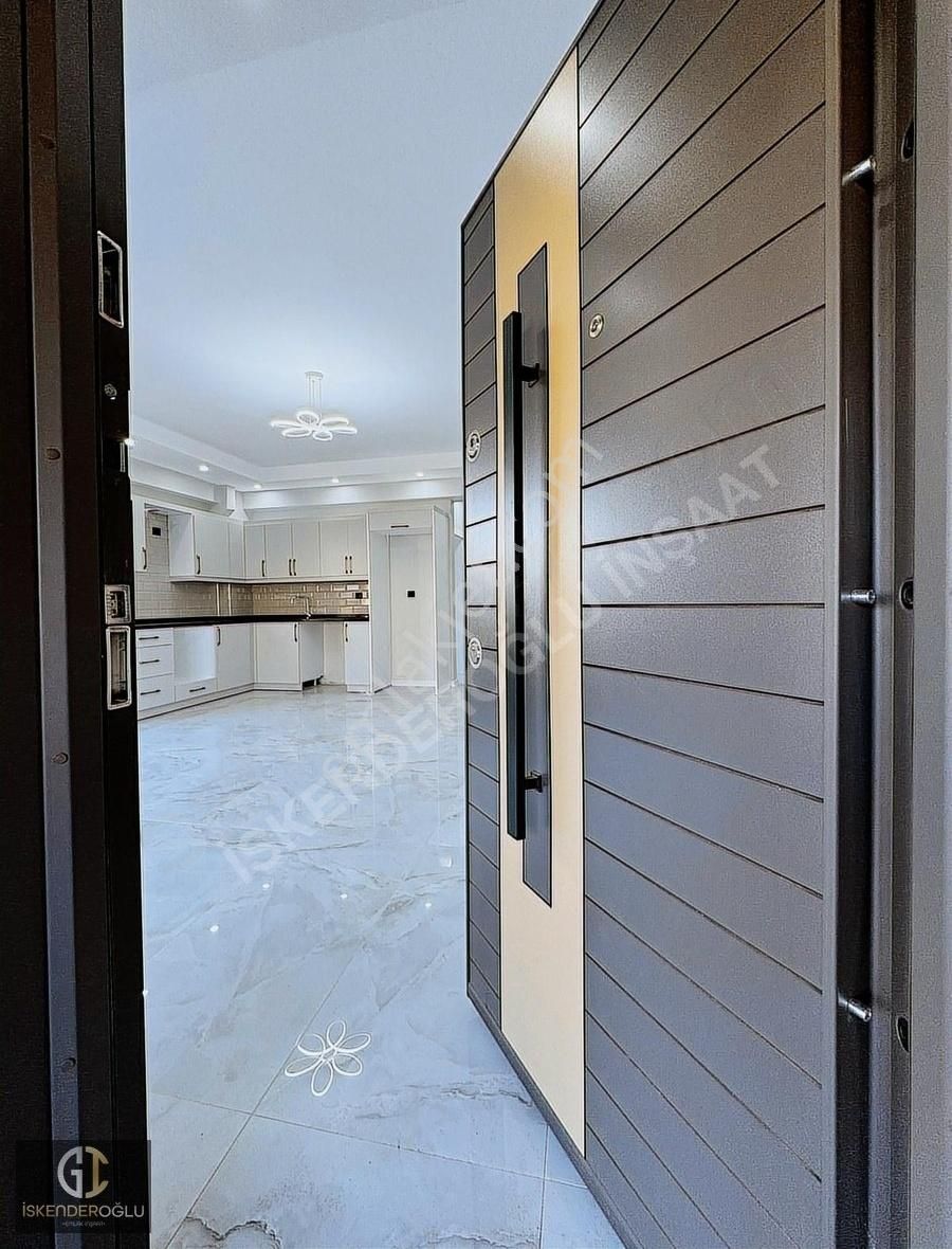 &karasu'da Müstakil Bahçeli Merkezi Lokasyonda 3+1 Fırsat Villa& - Görsel 12