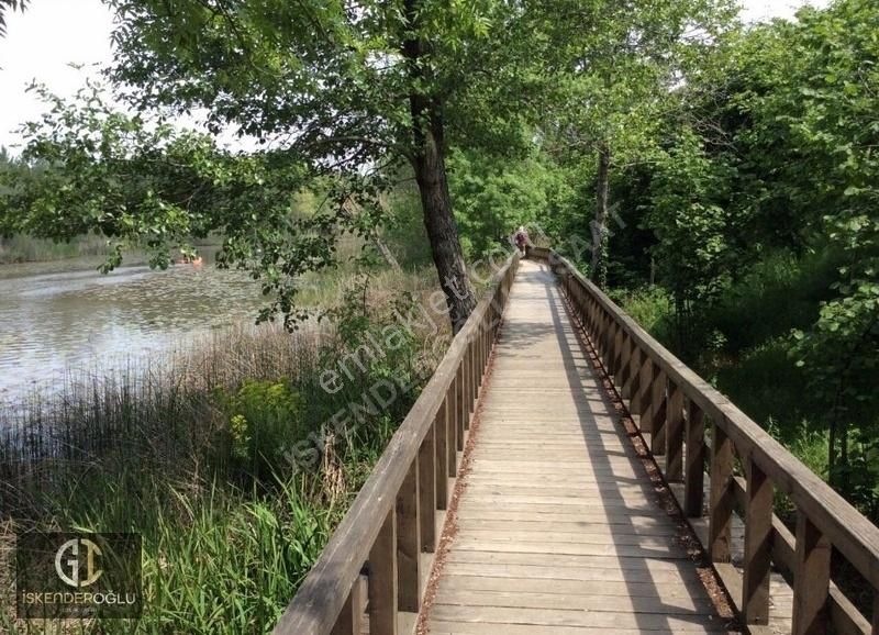 &karasu'da Müstakil Bahçeli Merkezi Lokasyonda 3+1 Fırsat Villa& - Görsel 31