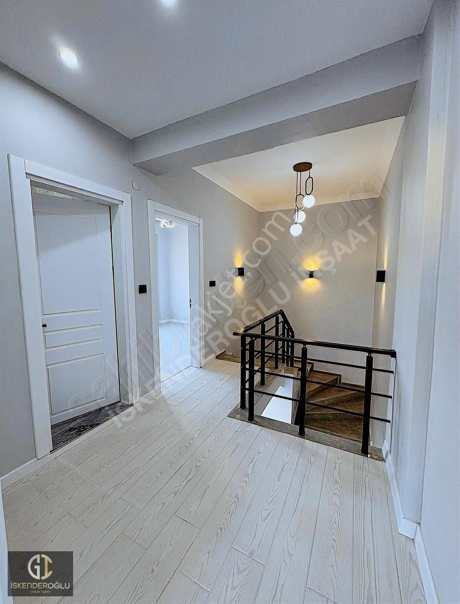 &karasu'da Müstakil Bahçeli Merkezi Lokasyonda 3+1 Fırsat Villa& - Görsel 20