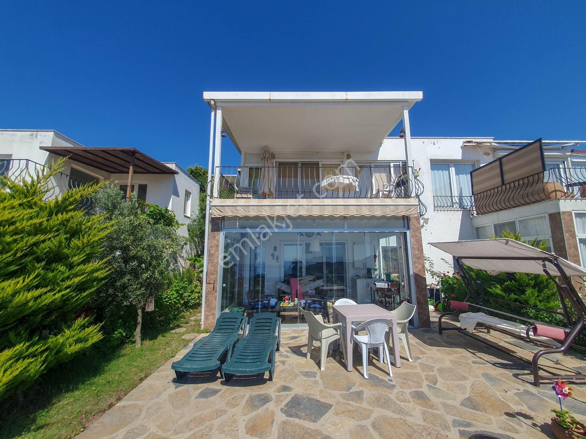 Bodrum Gümüşlük'te Satılık Harika Manzaralı Site İçi 3+1 Villa - Görsel 2