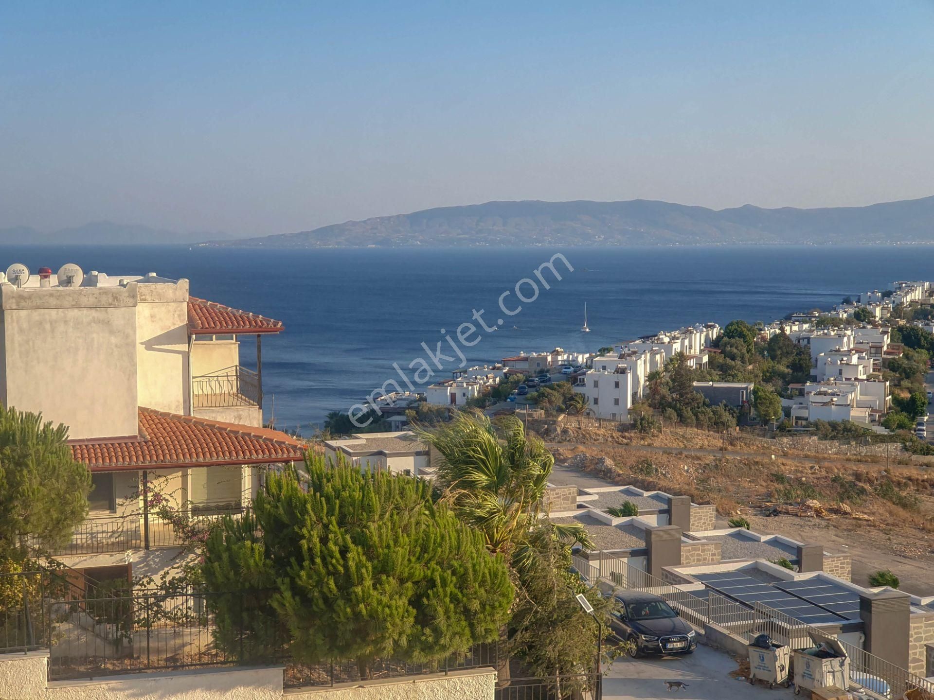 Bodrum Akyarlar Satılık Villa Bodrum Akyarlar'da Satılık Harika Manzaralı Sahile Yakın Villa